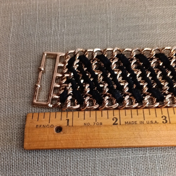 Avon Mark Gleam Weaver Bracelet 2014 - Picture 7 of 9